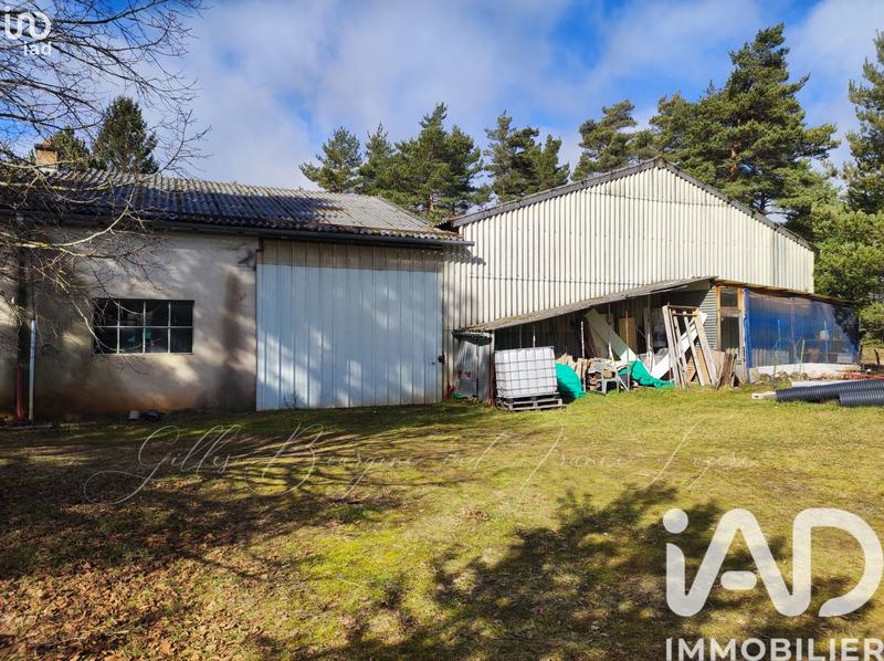 Maison - 325 m² - 1 pièce