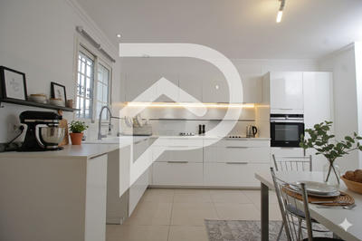 Maison - 172 m² - 5 pièces