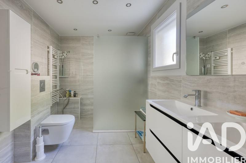 Maison - 162 m² - 7 pièces