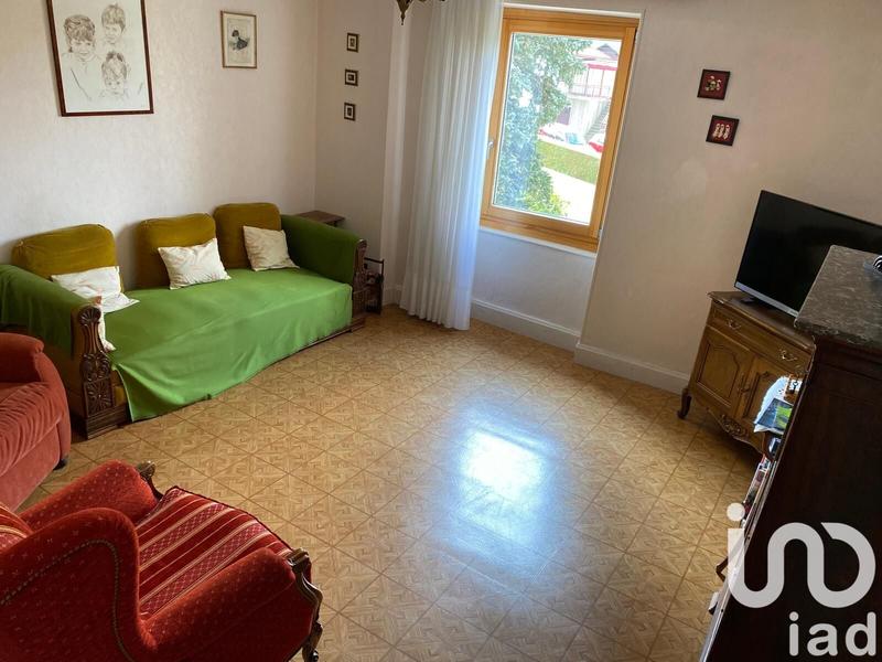 Maison - 327 m² - 12 pièces