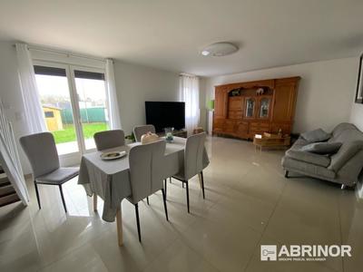 Maison - 77 m² - 4 pièces