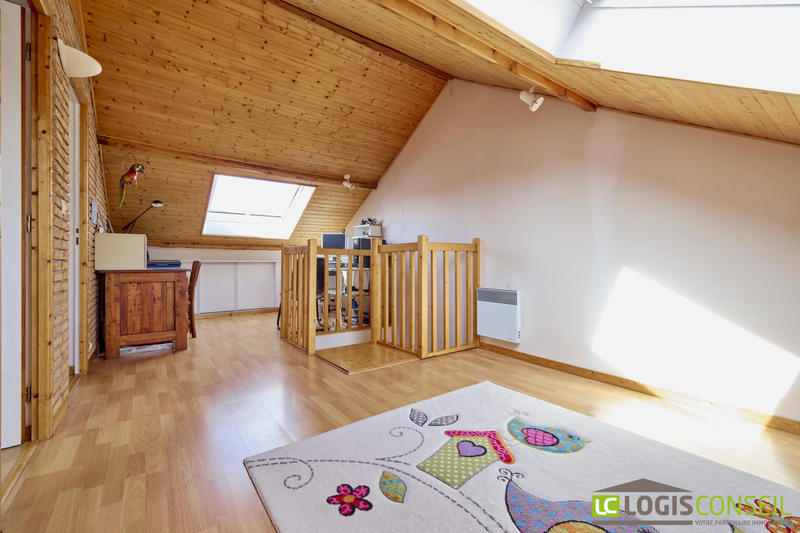 Maison - 152 m² - 8 pièces