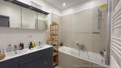 Appartement - 100 m² - 4 pièces