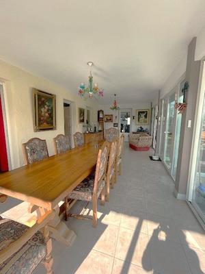 Maison - 262 m² - 7 pièces