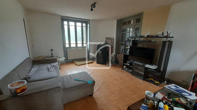 Maison - 220 m² - 7 pièces