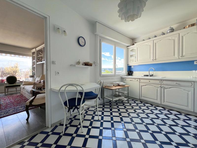 Appartement - 115 m² - 5 pièces