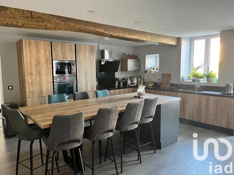 Maison - 440 m² - 9 pièces