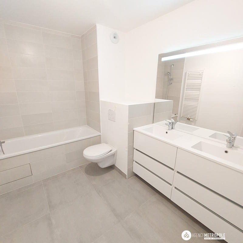 Appartement - 96 m² - 4 pièces