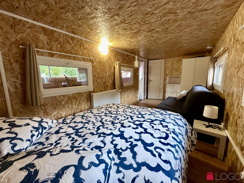 Terrain de loisirs - 3 800 m²