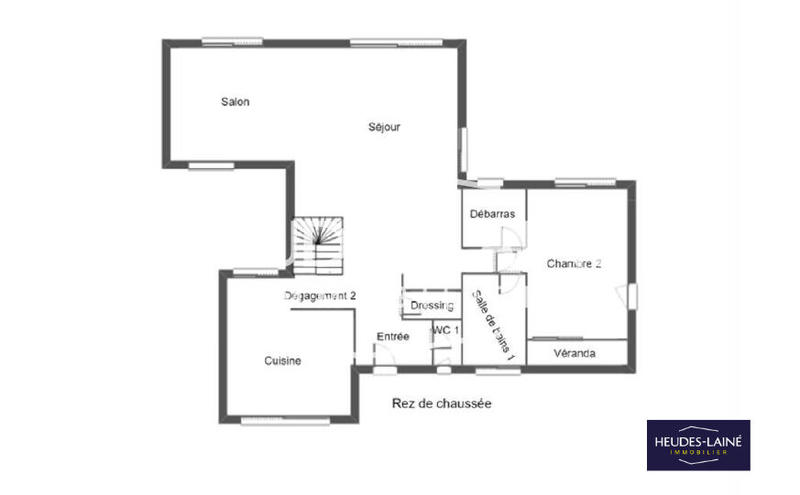 Maison - 225 m² - 7 pièces