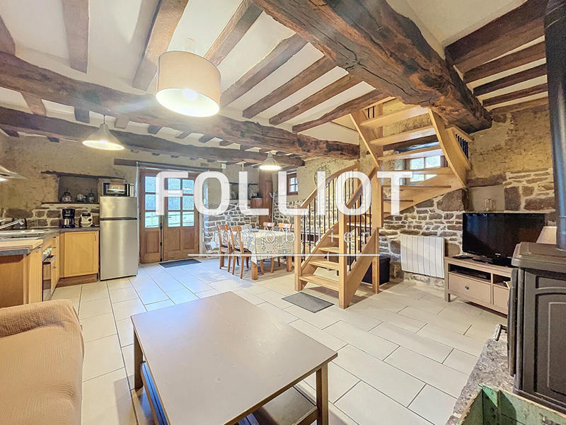 Maison - 240 m² - 10 pièces