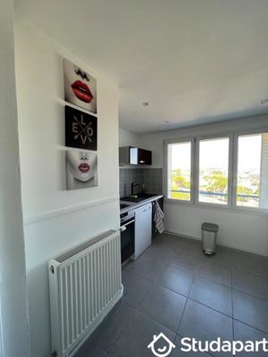 Chambre - 14 m² - 1 pièce