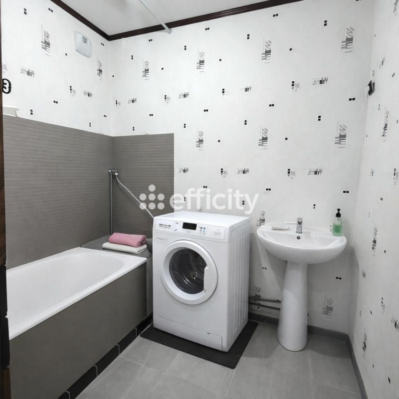 Appartement - 75 m² - 4 pièces