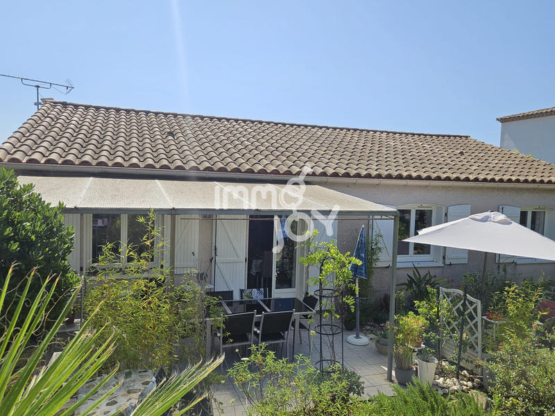 Maison - 104 m² - 4 pièces