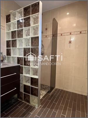 Maison - 121 m² - 5 pièces