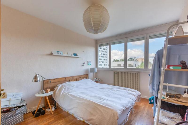 Appartement - 110 m² - 6 pièces