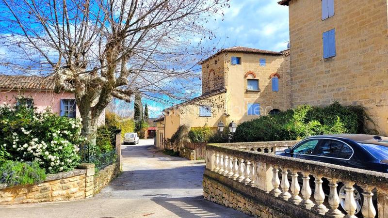 Maison en pierre - 65 m² - 3 pièces