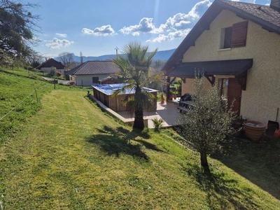 Maison - 110 m² - 4 pièces