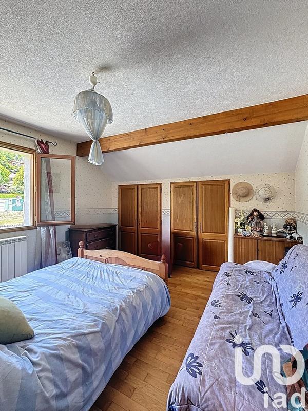 Maison - 211 m² - 6 pièces