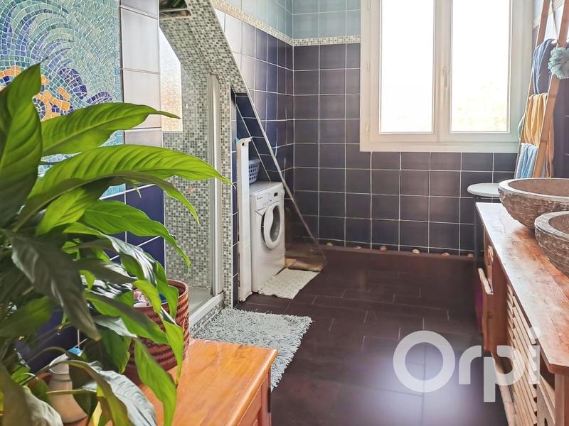 Maison - 183 m² - 7 pièces