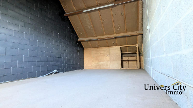 Maison - 93 m² - 4 pièces