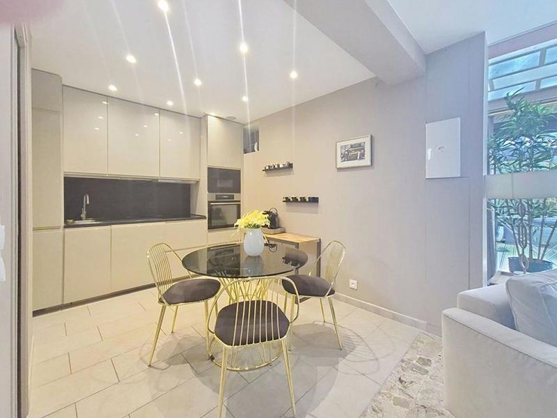 Appartement - 87 m² - 4 pièces