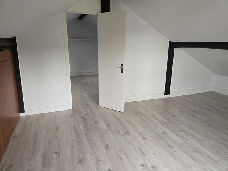 Maison - 98 m² - 7 pièces