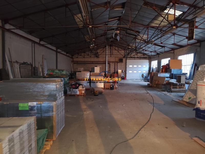 Entrepôt - 600 m²