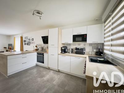 Maison - 80 m² - 4 pièces