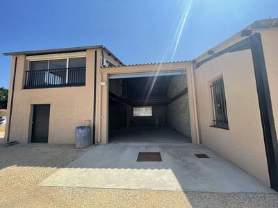 Local commercial - 130 m² - 2 pièces