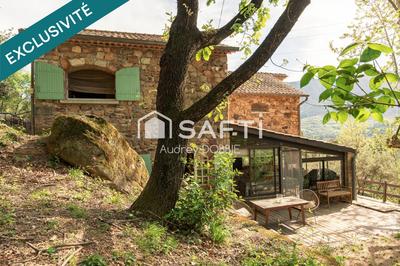 Maison - 204 m² - 8 pièces