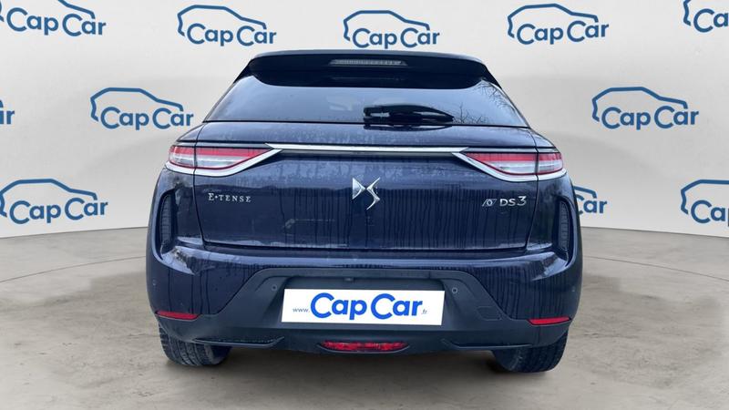 Citroën Ds3 Crossback E-Tense 136 Ines de la Fressange