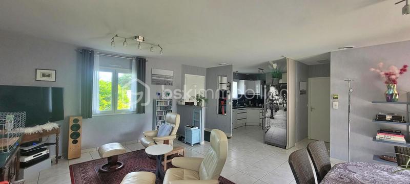 Maison - 98 m² - 5 pièces