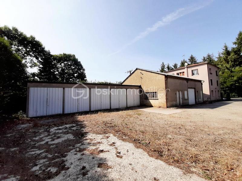 Maison - 230 m² - 11 pièces