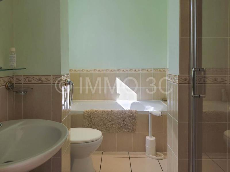 Maison en pierre - 100 m² - 5 pièces