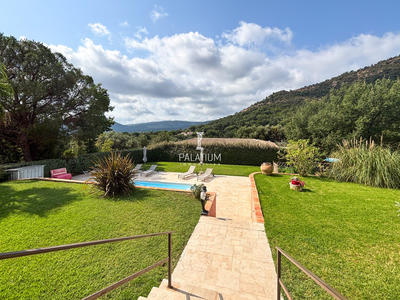 Villa - 150 m² - 6 pièces