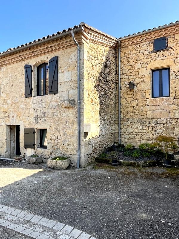 Maison de village - 110 m² - 4 pièces