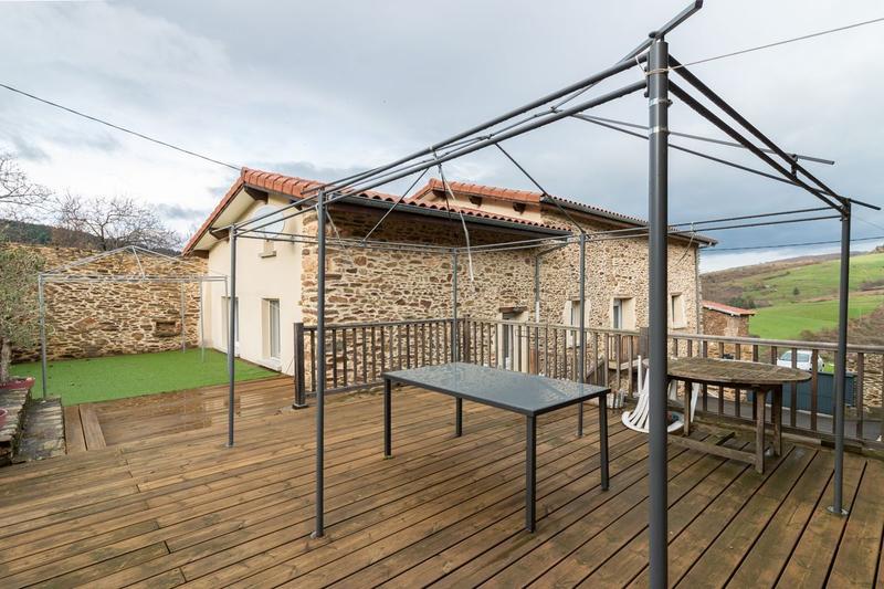 Maison - 222 m² - 7 pièces