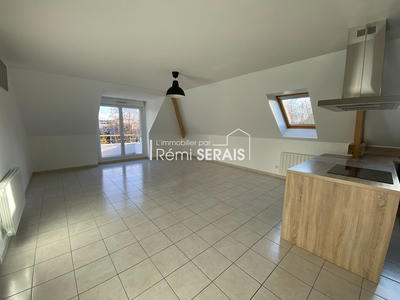 Appartement - 80 m² - 3 pièces