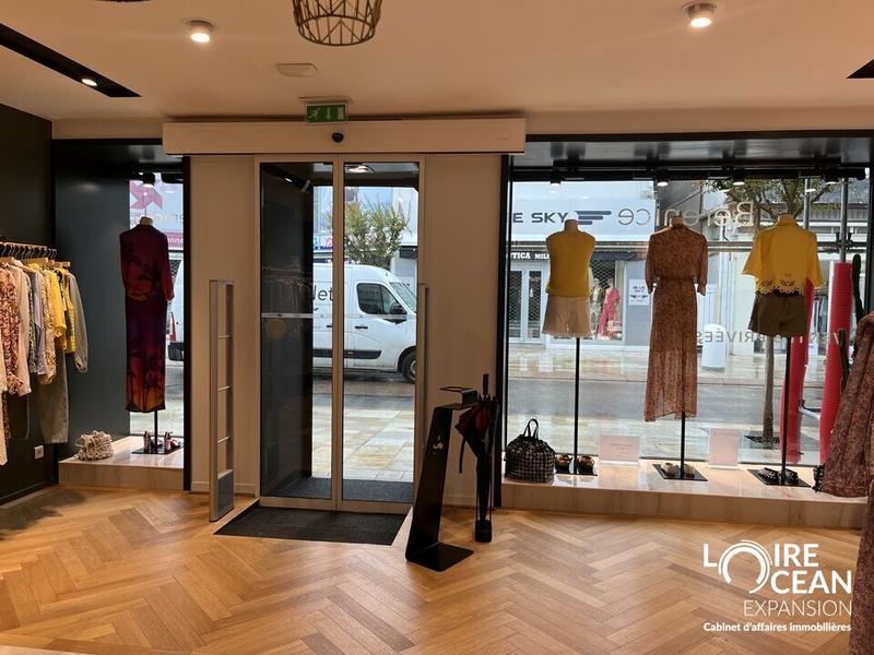 Fonds de commerce - Local commercial - 90 m²