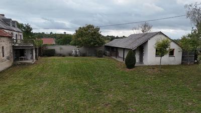 Maison - 240 m² - 7 pièces