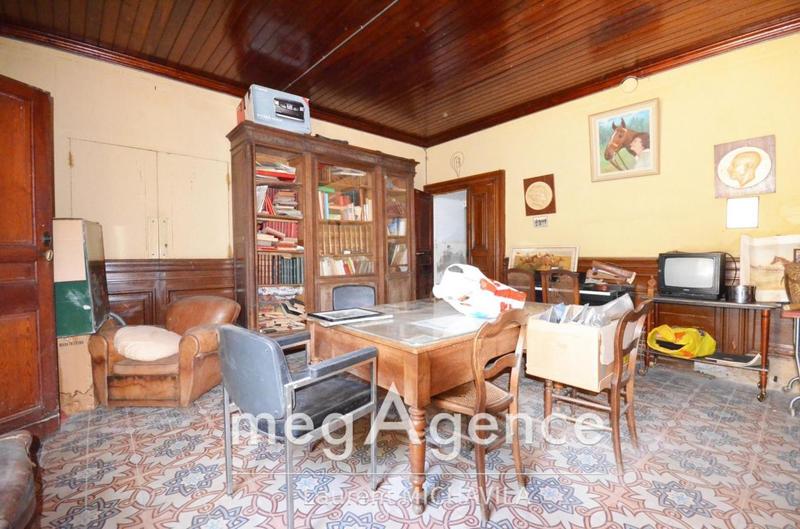 Maison de campagne - 300 m² - 13 pièces