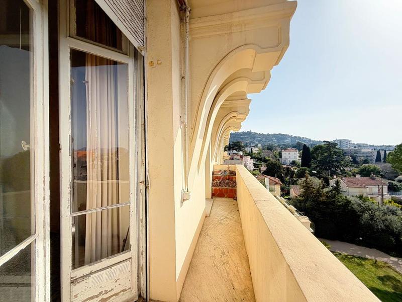 Appartement bourgeois - 174 m² - 6 pièces