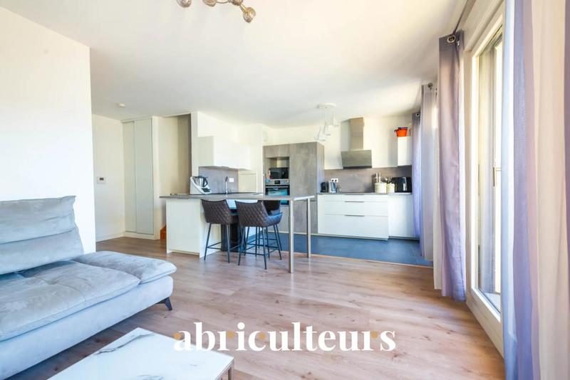 Appartement ancien - 70 m² - 3 pièces