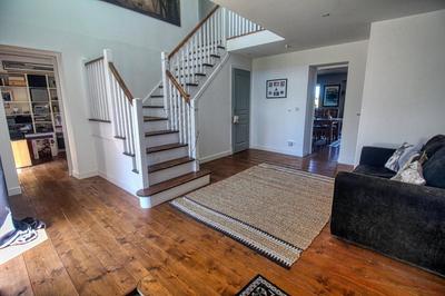 Propriété - 256 m² - 6 pièces