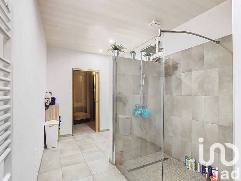 Maison de village - 300 m² - 8 pièces