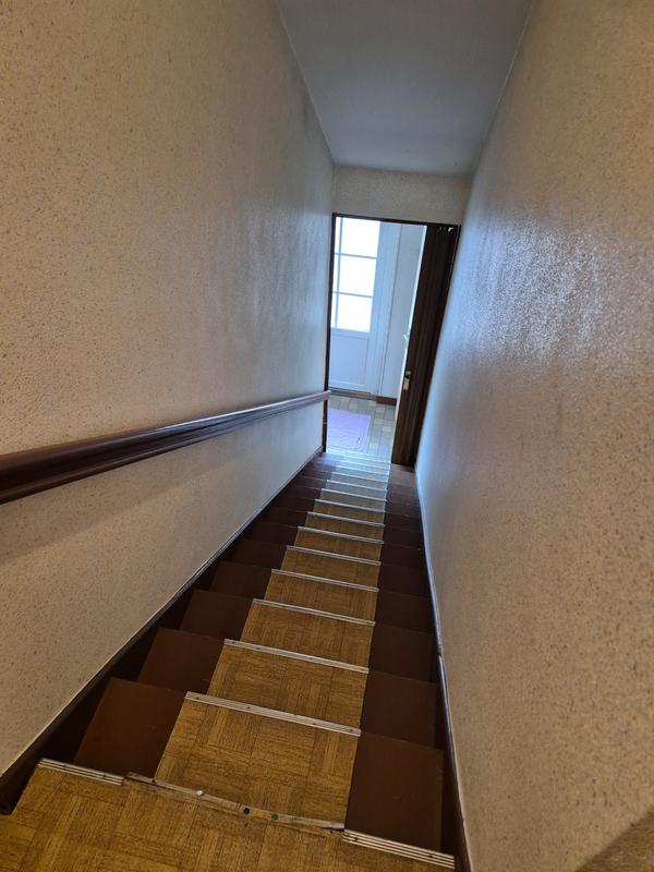 Maison - 95 m² - 5 pièces