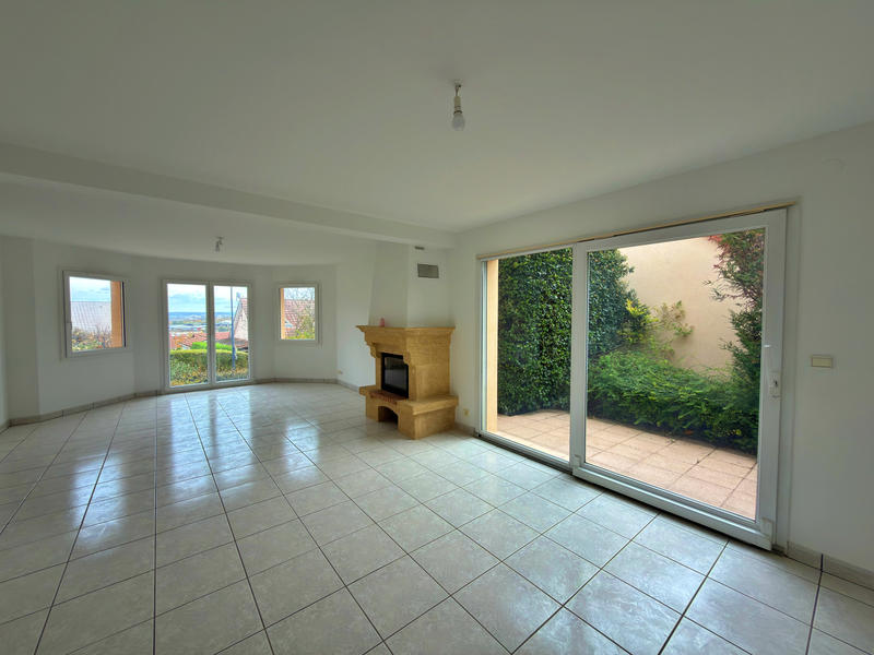 Maison - 152 m² - 6 pièces