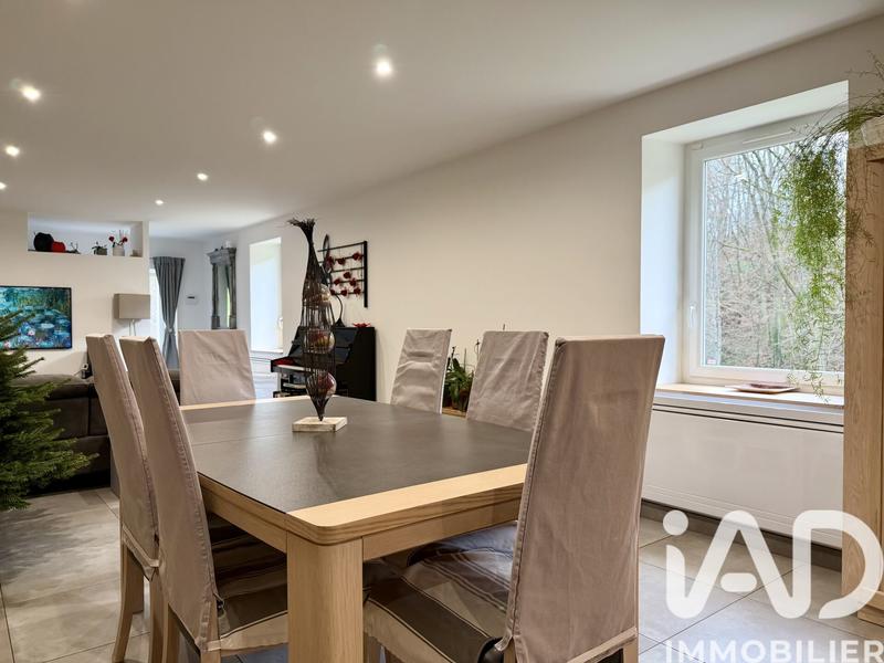 Maison - 137 m² - 5 pièces