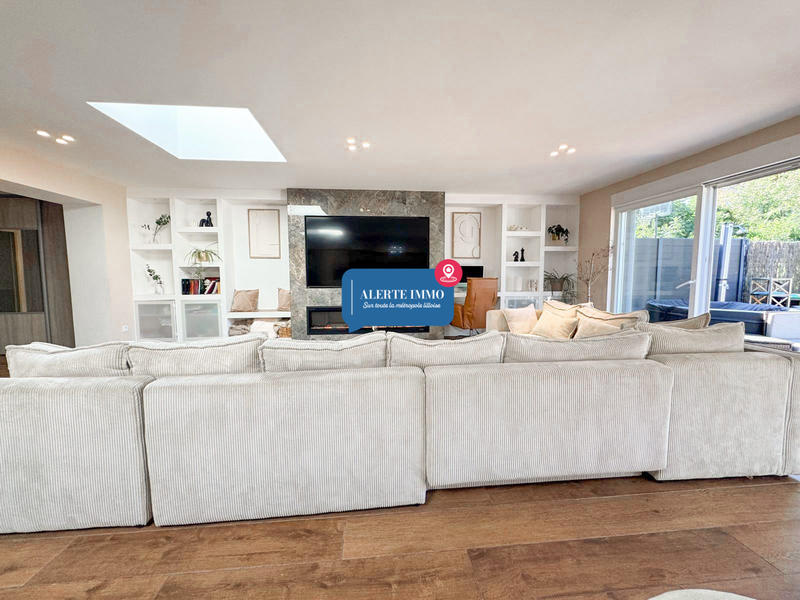 Maison - 158 m² - 6 pièces